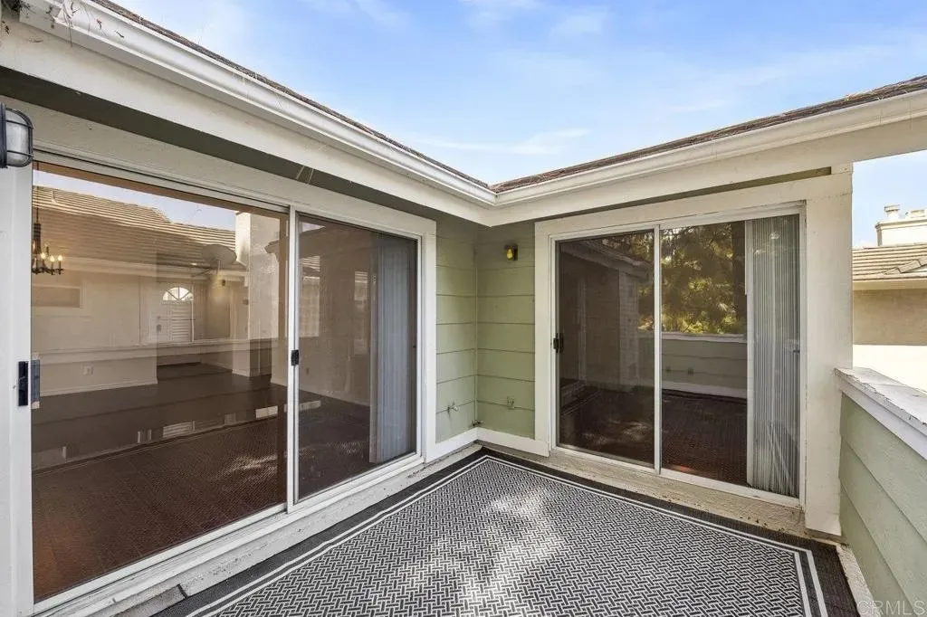 San Diego, California 92130, United States, 2 Bedrooms Bedrooms, ,2 BathroomsBathrooms,Residential,Active,241875