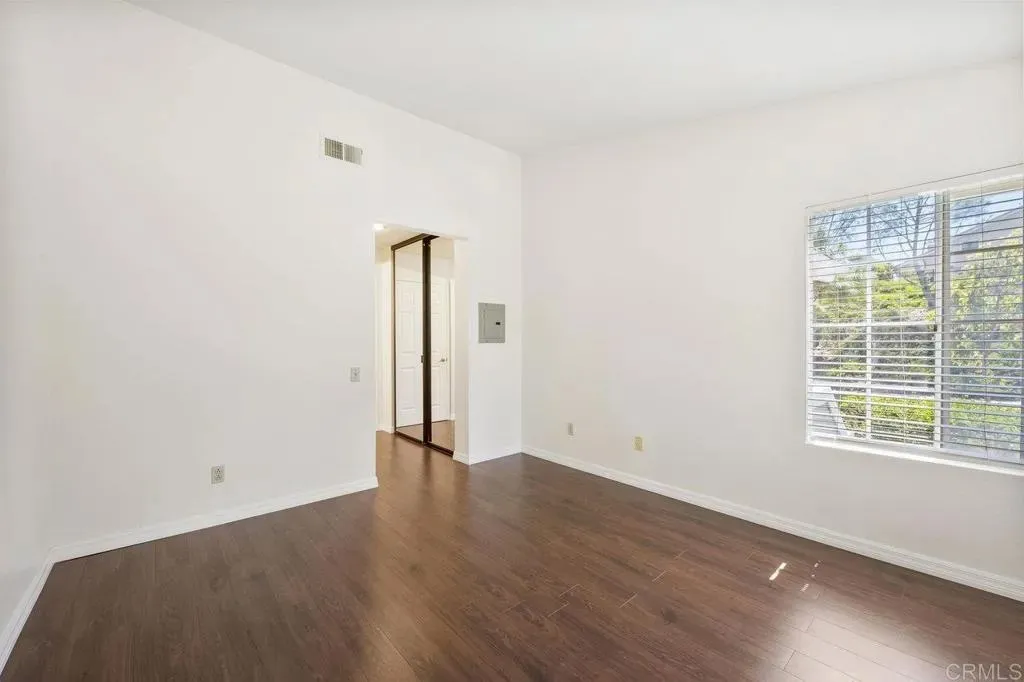 San Diego, California 92130, United States, 2 Bedrooms Bedrooms, ,2 BathroomsBathrooms,Residential,Active,241875