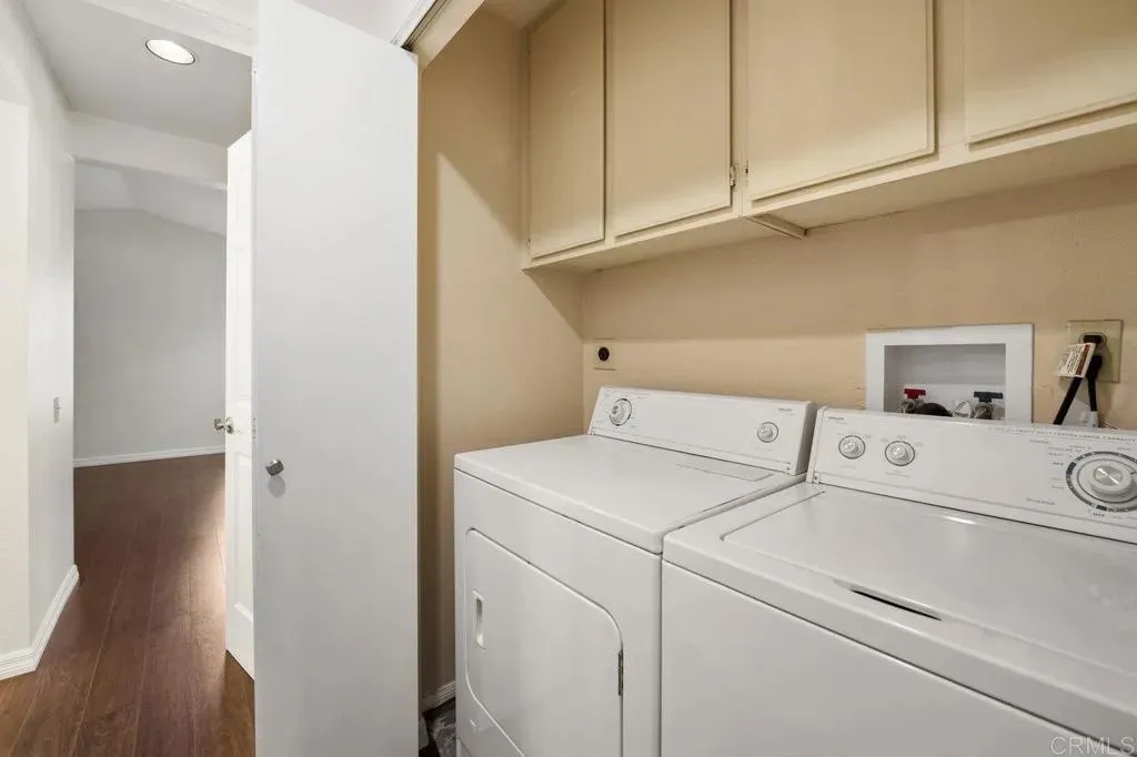 San Diego, California 92130, United States, 2 Bedrooms Bedrooms, ,2 BathroomsBathrooms,Residential,Active,241875