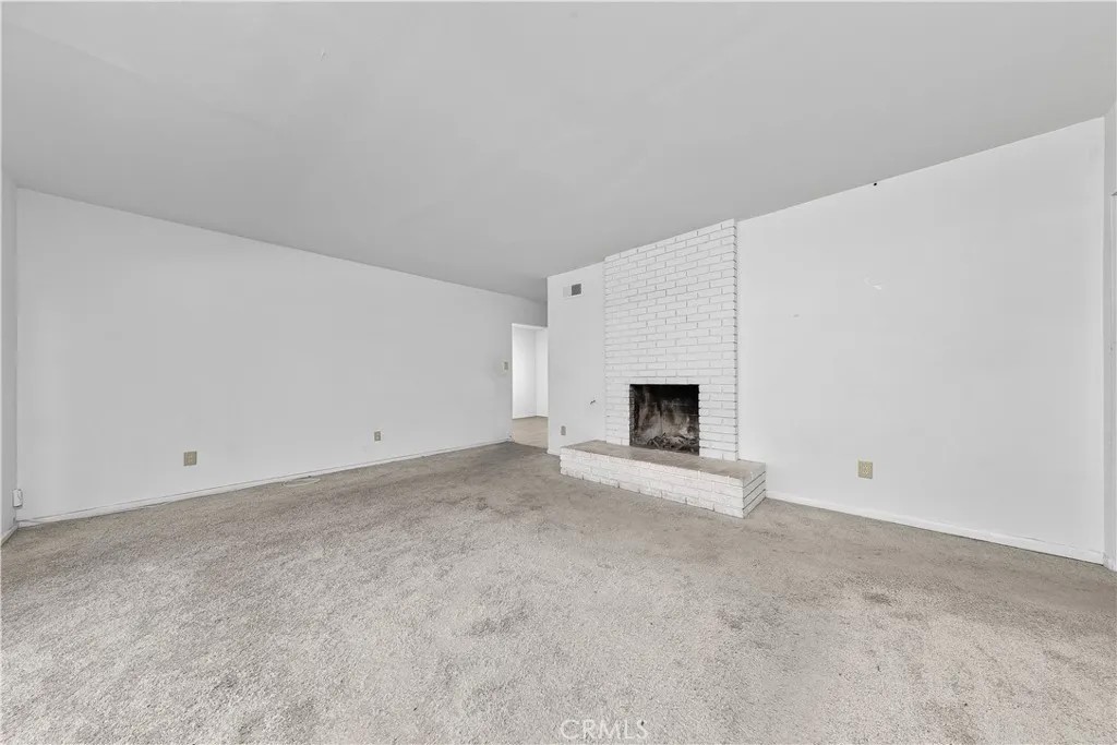 44841 5th East