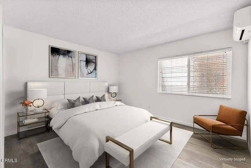 1115 Cordova Street 300