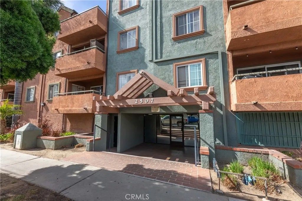 Photo of 2507 15th St #118, Long Beach, CA 90804 (MLS # PW26086356)