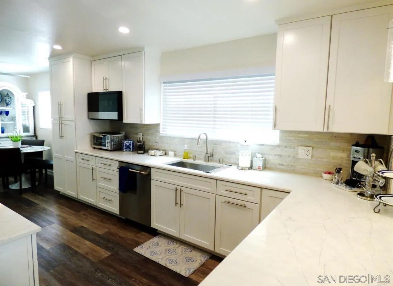 1115 Pearl Street 6