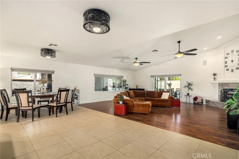 3742 Pilgrims Way