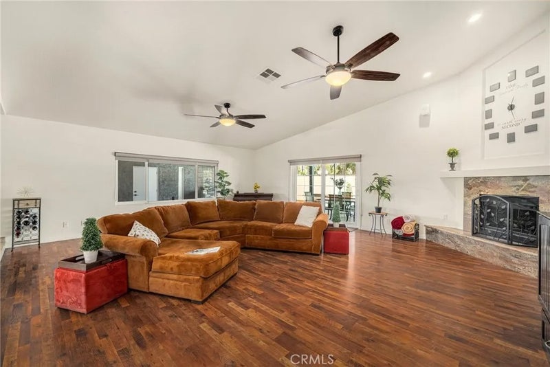 3742 Pilgrims Way
