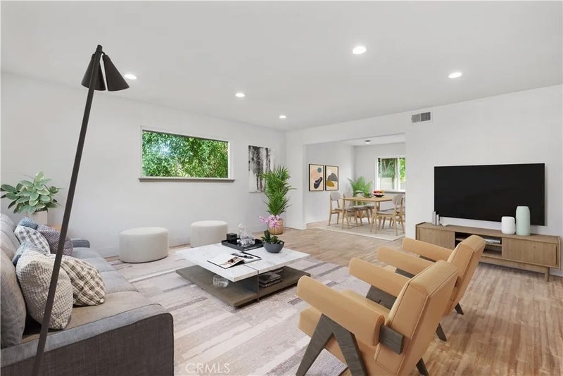 6972 Laurelhurst