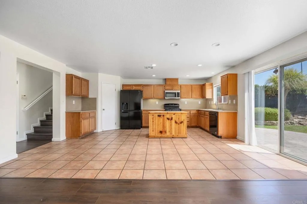4979 Cimarron Way