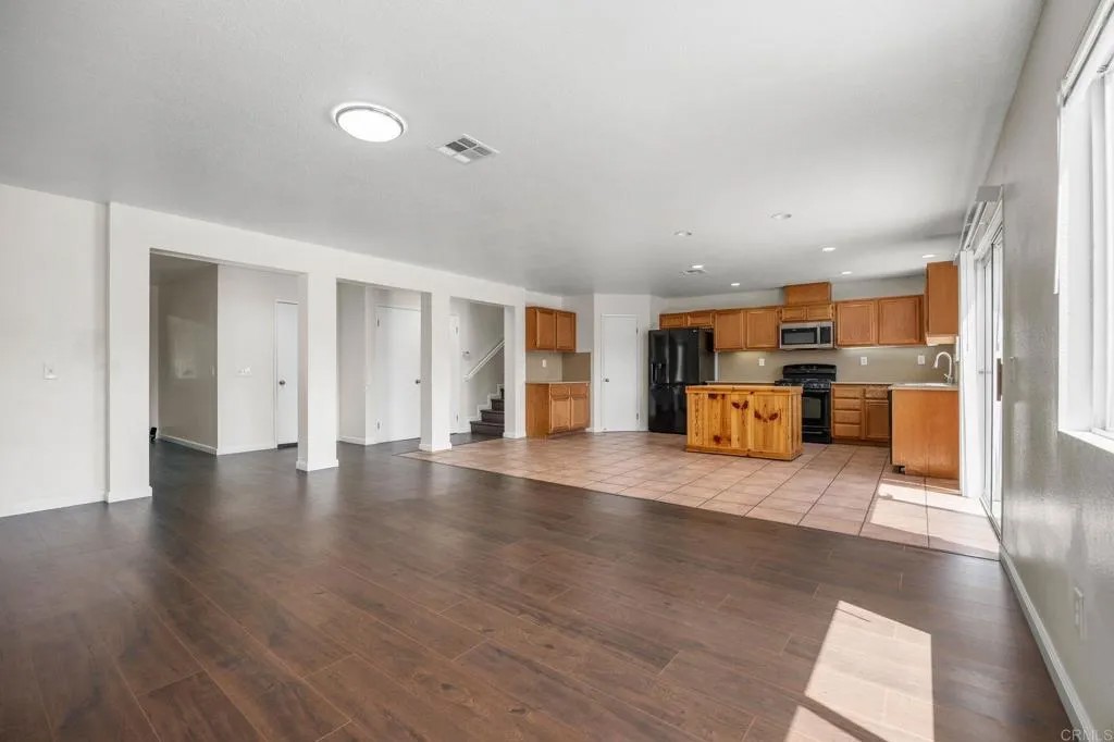 4979 Cimarron Way