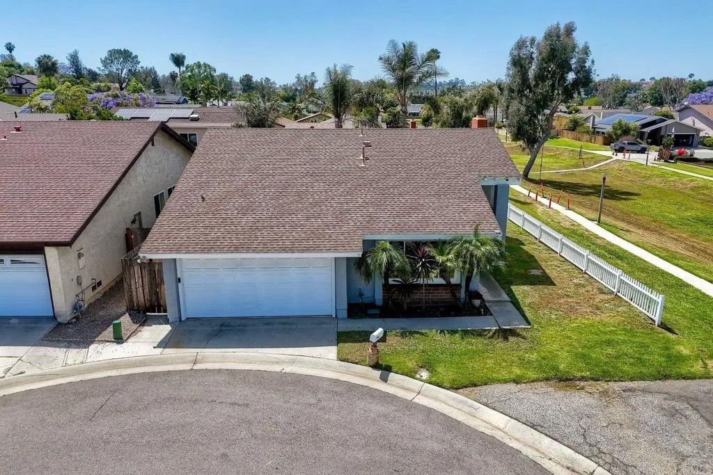 Photo of 1114 Red Hawk Way, San Marcos, CA 92078 (MLS # NDP2604118)