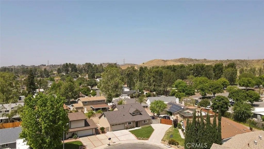 Photo of 28033 Cero Dr, Saugus, CA 91350 (MLS # SR26077066)