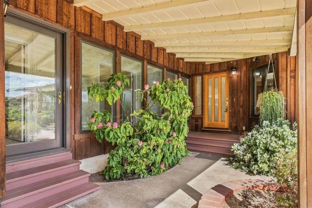 Photo of 5610 San Miguel Road, Bonita, CA 91902 (MLS # PTP2507817)