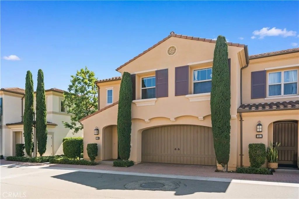 Photo of 129 Overbrook, Irvine, CA 92620 (MLS # OC25267530)