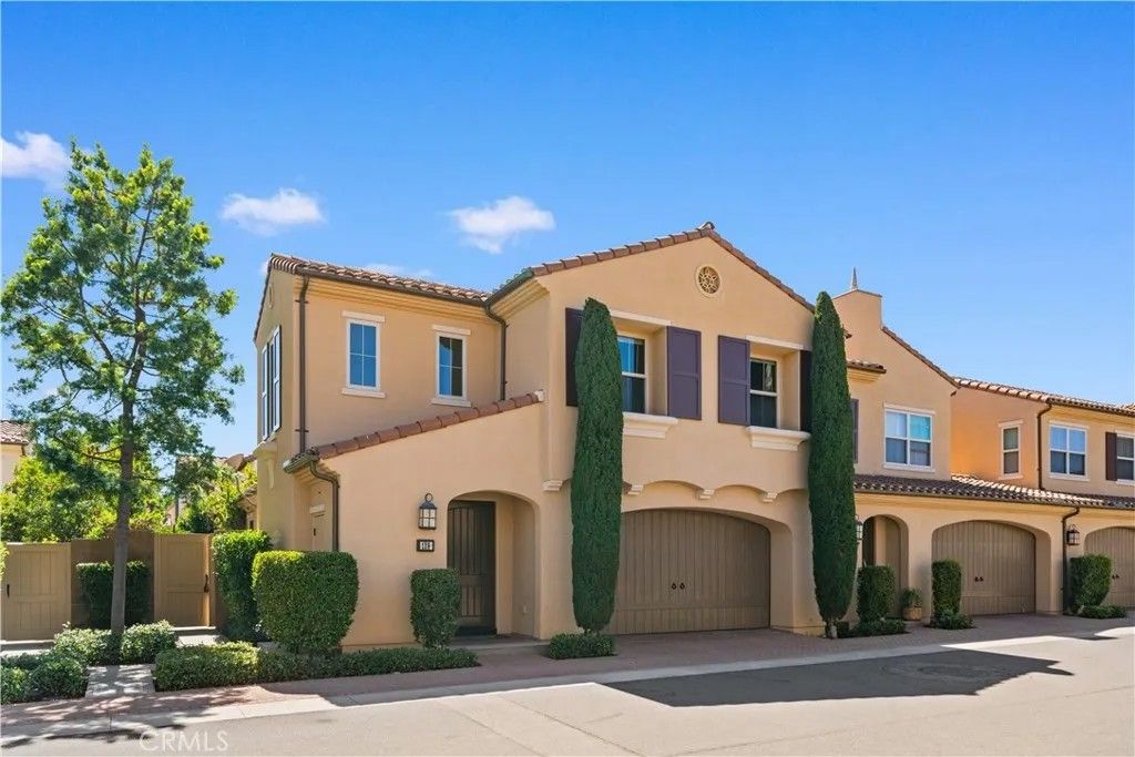 Photo of 129 Overbrook, Irvine, CA 92620 (MLS # OC25267530)