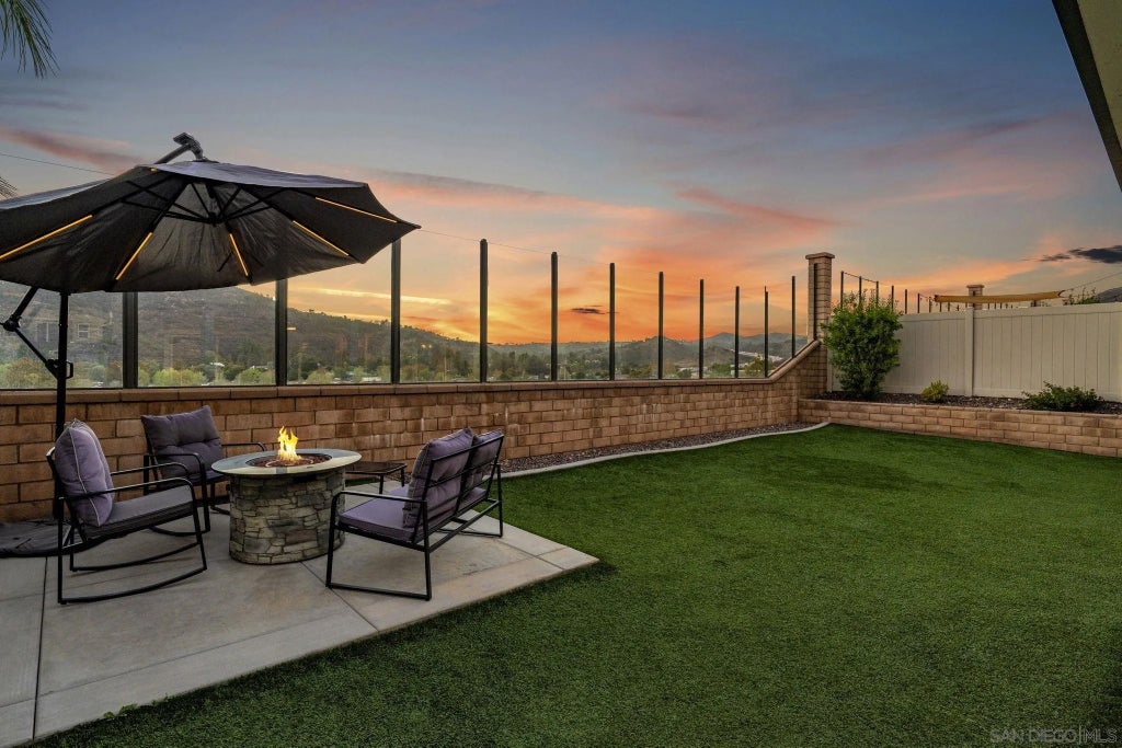 Photo of 35552 Asturian Way, Fallbrook, CA 92028 (MLS # 260025302)