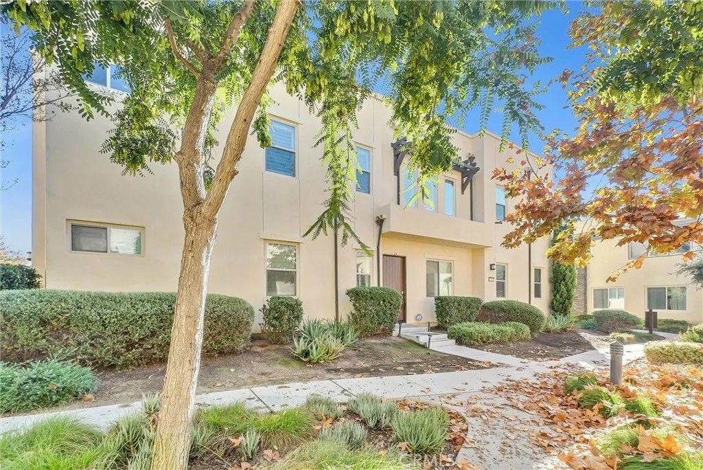 Photo of 177 Terrapin, Irvine, CA 92618 (MLS # OC25277284)