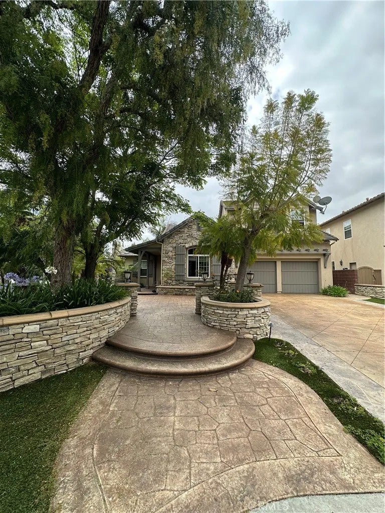 20 Clydesdale Drive