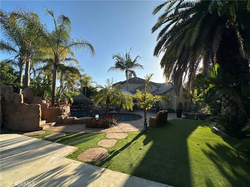 20 Clydesdale Drive