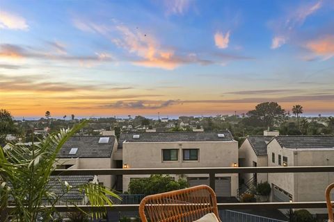 Photo of 965 Hygeia Avenue, Encinitas, CA 92024 (MLS # NDP2603281)