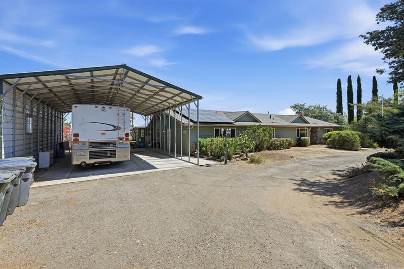 133 La Cresta Heights Rd