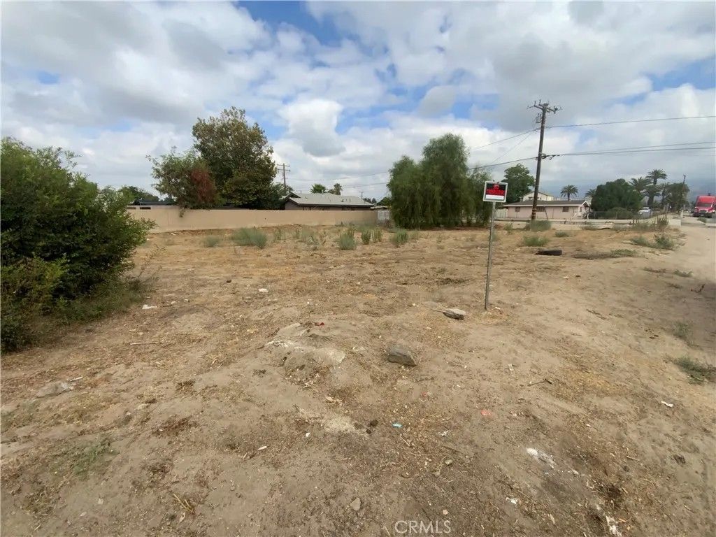 Photo of 25338 4th, San Bernardino, CA 92410 (MLS # IV25273667)