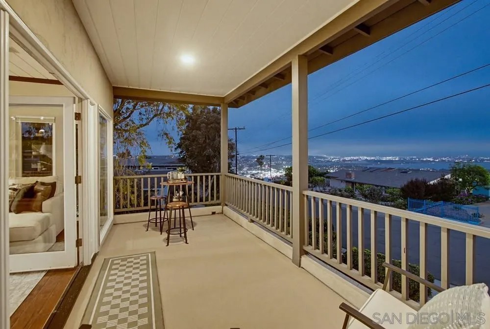 5145 San Aquario Dr