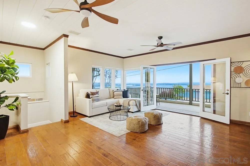 5145 San Aquario Dr