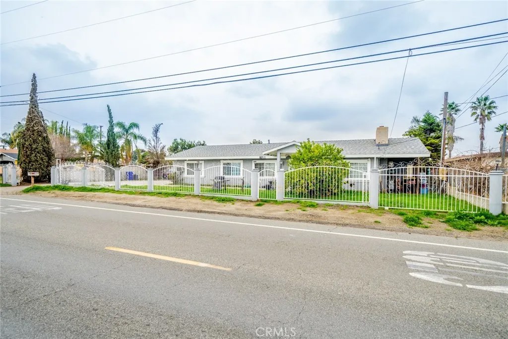 19340 S Jurupa Avenue