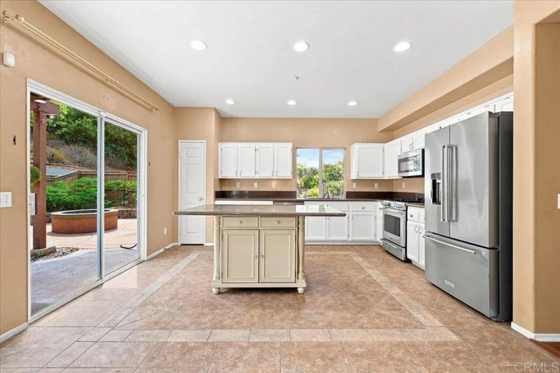5014 Lake Circle Road