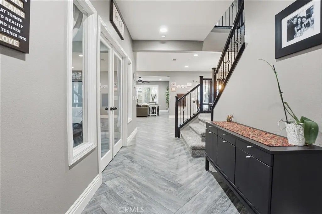 Photo of 25654 Red Hawk Rd, Corona, CA 92883 (MLS # TR25266513)