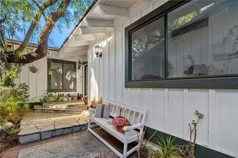 Tiny photo for 2161 Orange View Circle, Riverside, CA 92503 (MLS # PW25245033)