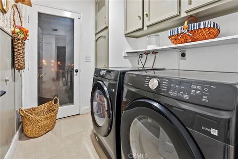 Tiny photo for 2161 Orange View Circle, Riverside, CA 92503 (MLS # PW25245033)