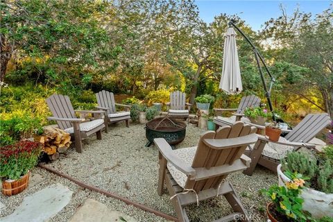 Tiny photo for 2161 Orange View Circle, Riverside, CA 92503 (MLS # PW25245033)