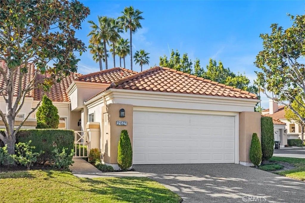 Photo of 21527 Paseo Palmetto, Mission Viejo, CA 92692 (MLS # OC26025263)