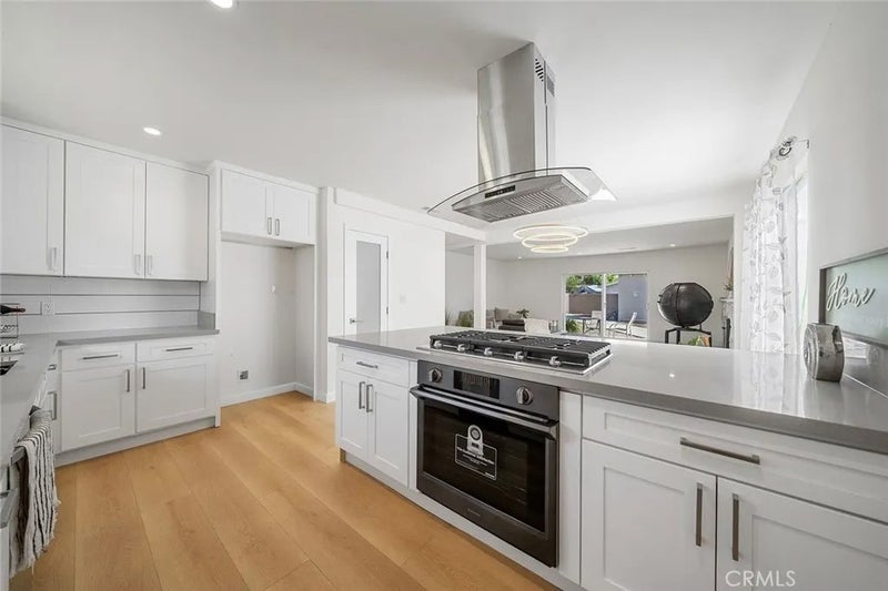 285 E Mckinley Avenue