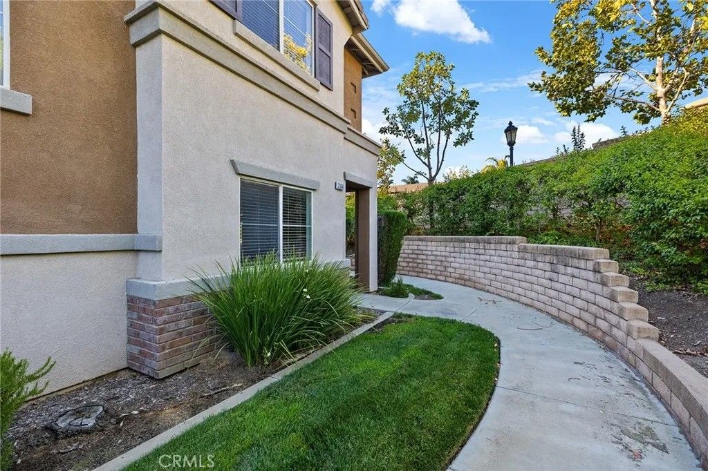 Photo of 26313 Arboretum Way #204, Murrieta, CA 92563 (MLS # SW25188934)