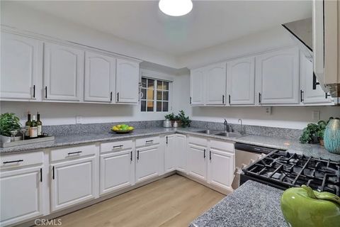 Tiny photo for 975 Metro Dr, Monterey Park, CA 91755 (MLS # WS25235878)