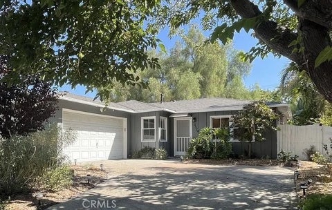 Photo of 2570 E Brower ST, Simi Valley, CA 93065 (MLS # SR26198093)