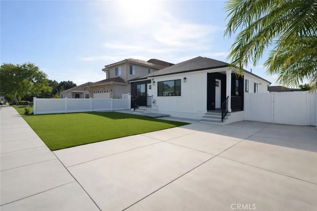 1307 Greenwood Ave