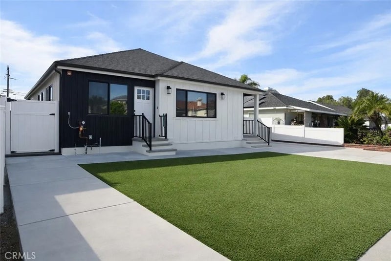 1307 Greenwood Ave