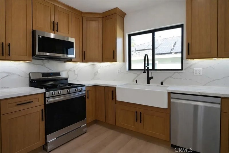 1307 Greenwood Ave