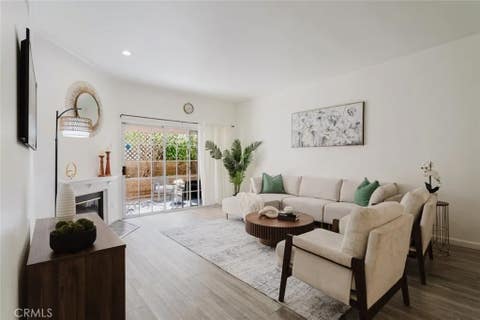 Photo of 435 E Valencia AVE #105, Burbank, CA 91501 (MLS # GD26103561)