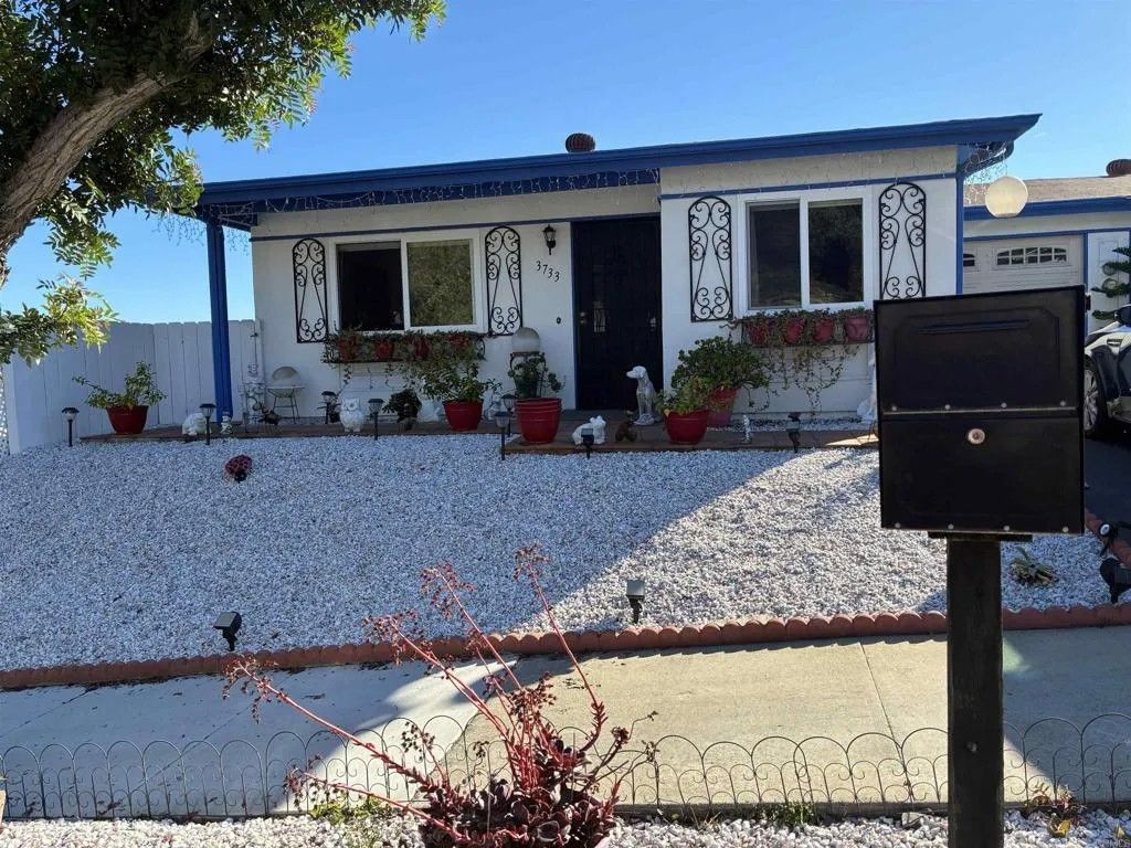 Photo of 3733 Gail Drive, Oceanside, CA 92056 (MLS # NDP2600593)