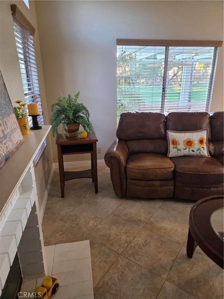 495 La Costa Dr.