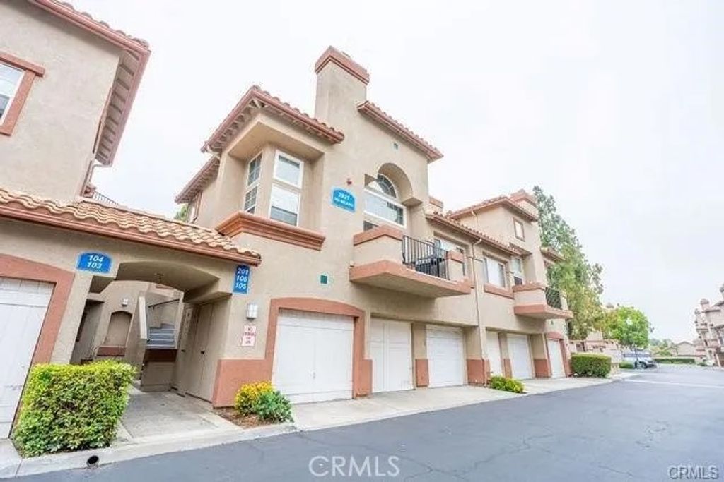 Photo of 2931 Via Milano #105, Corona, CA 92879 (MLS # IG26076038)