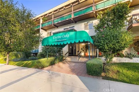 Photo of 5460 White Oak Avenue #D105, Encino, CA 91316 (MLS # SR25281278)