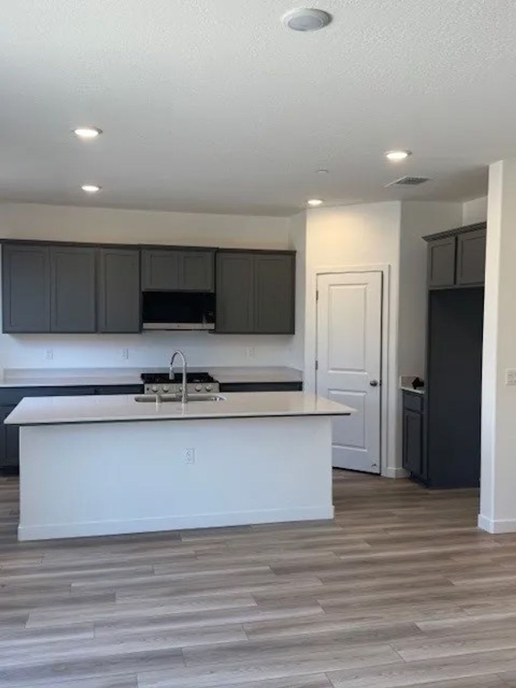 Photo of 4187 Scarlet Court, Merced, CA 95348 (MLS # MC26064623)