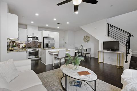 2624 Aperture Cir San Diego CA 92108