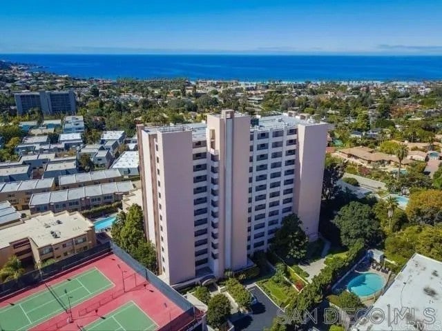 2500 torrey pines 802