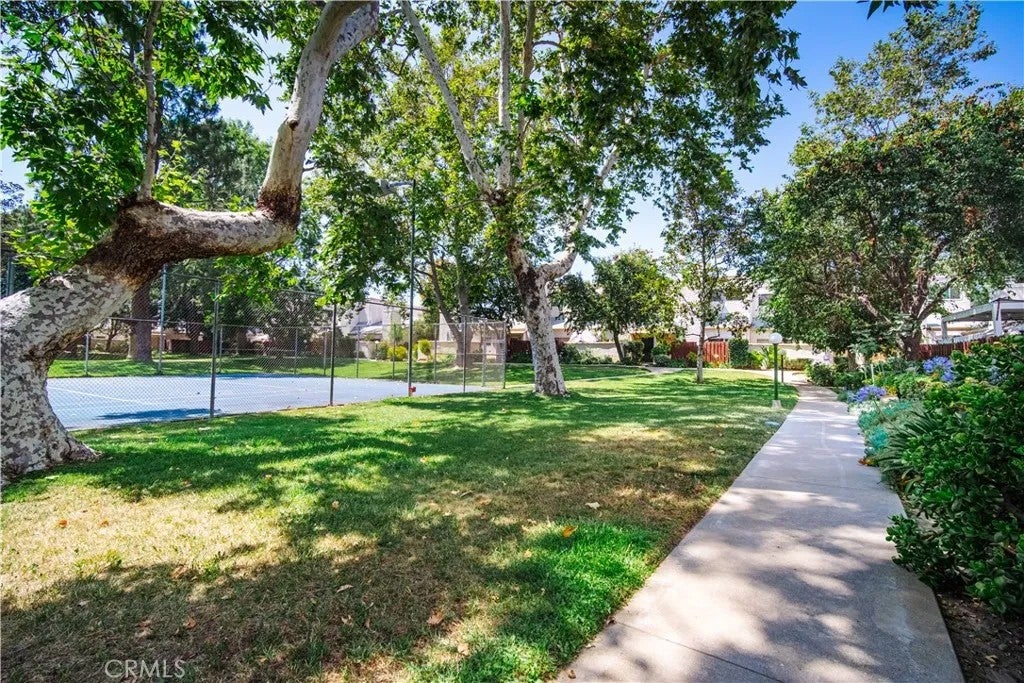 8851 Independence Avenue APT 33