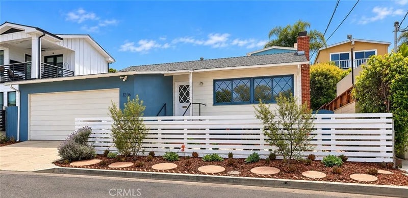 1836 Hillcrest